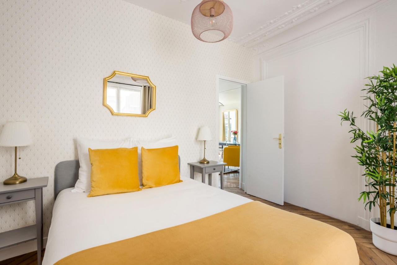Cosy 4 Bedrooms With Balcony - Champs Elysees ปารีส ภายนอก รูปภาพ